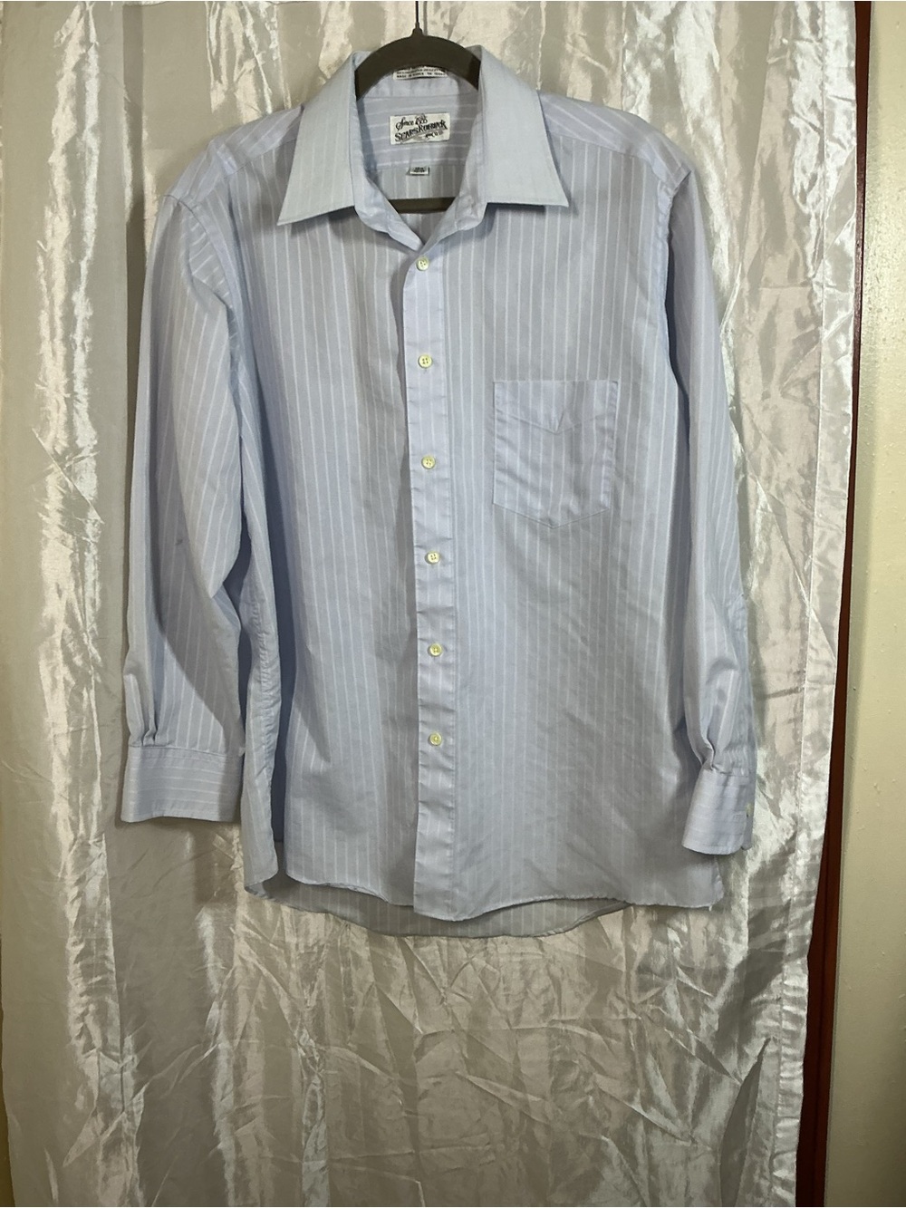 Men's Light Blue Pinstripe Button-Down Dress Shirt - Classic Collared Fit
